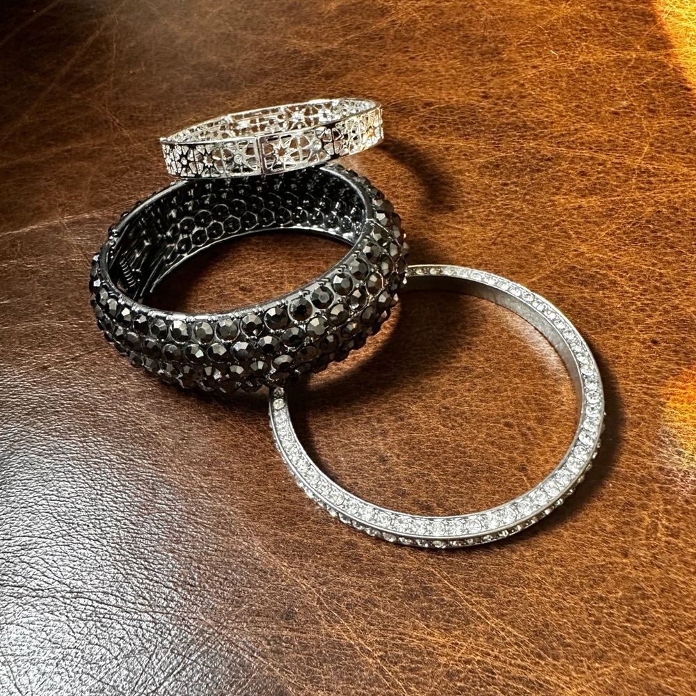 Fashion jewelry Black and Silver bangle Bracelet Trio